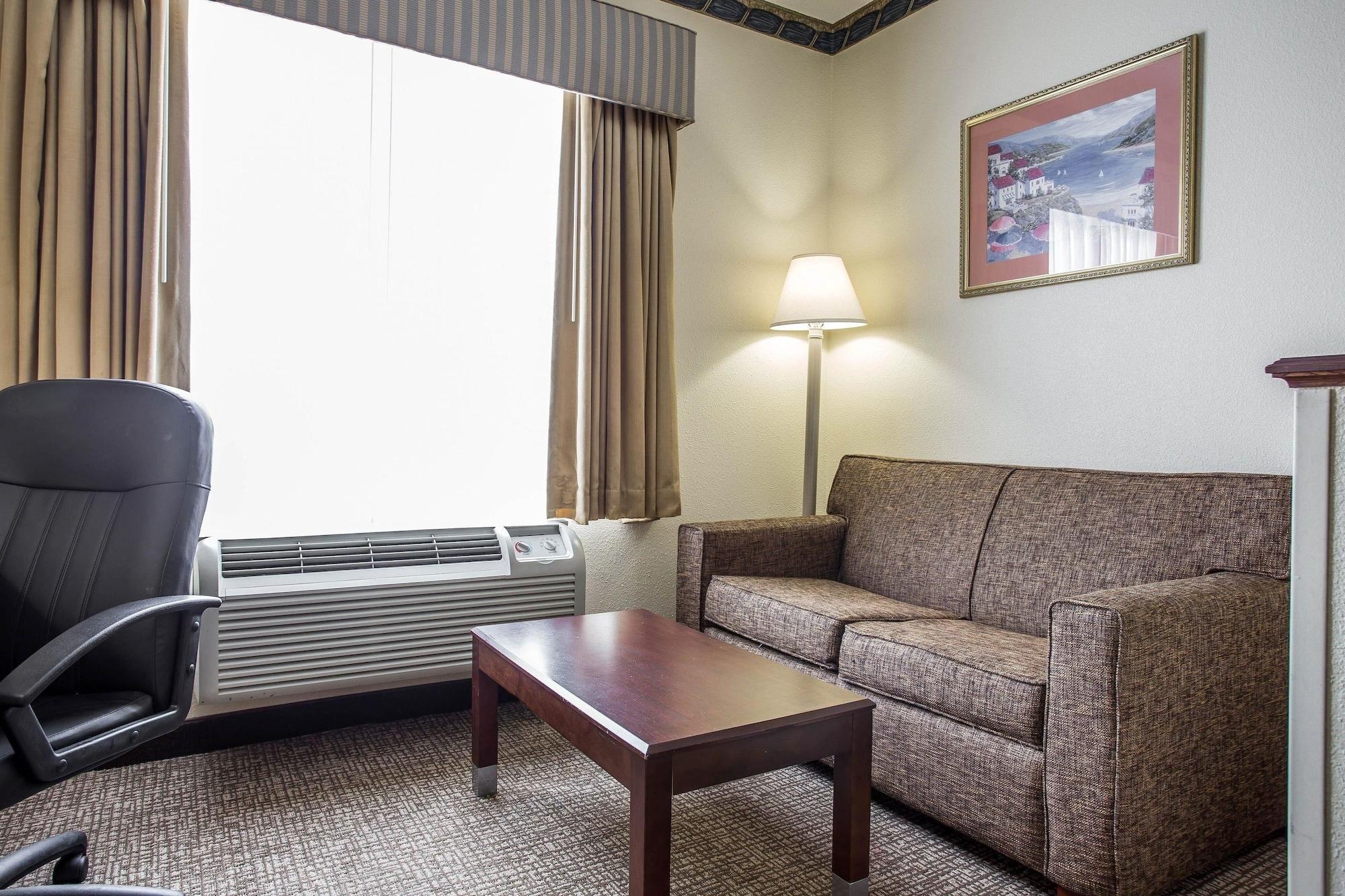 Comfort Inn & Suites Ftjackson Maingate Columbia Exterior foto